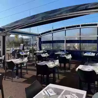 Le Restaurant - Sur le port - Brasserie Marseille - Restaurant Vieux Port Marseille